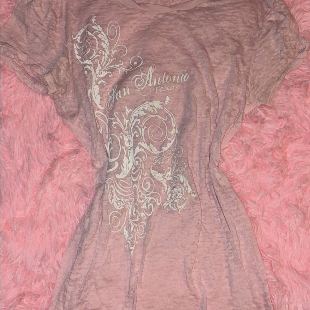 Kavio Light Pink Graphic Tee